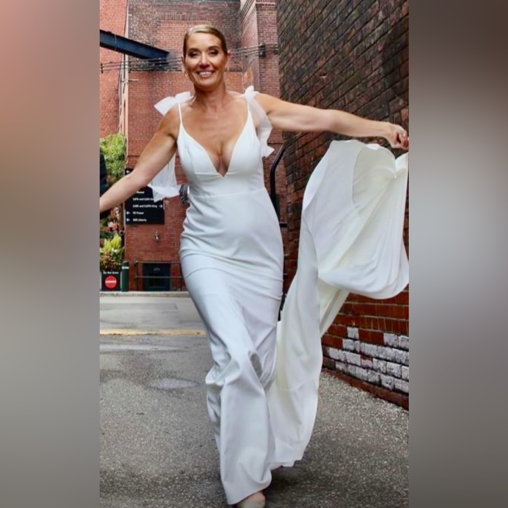 EUC MADE WITH LOVE Hendrix wedding gown professional hand dry cleaned ivory - Picture 13 of 13